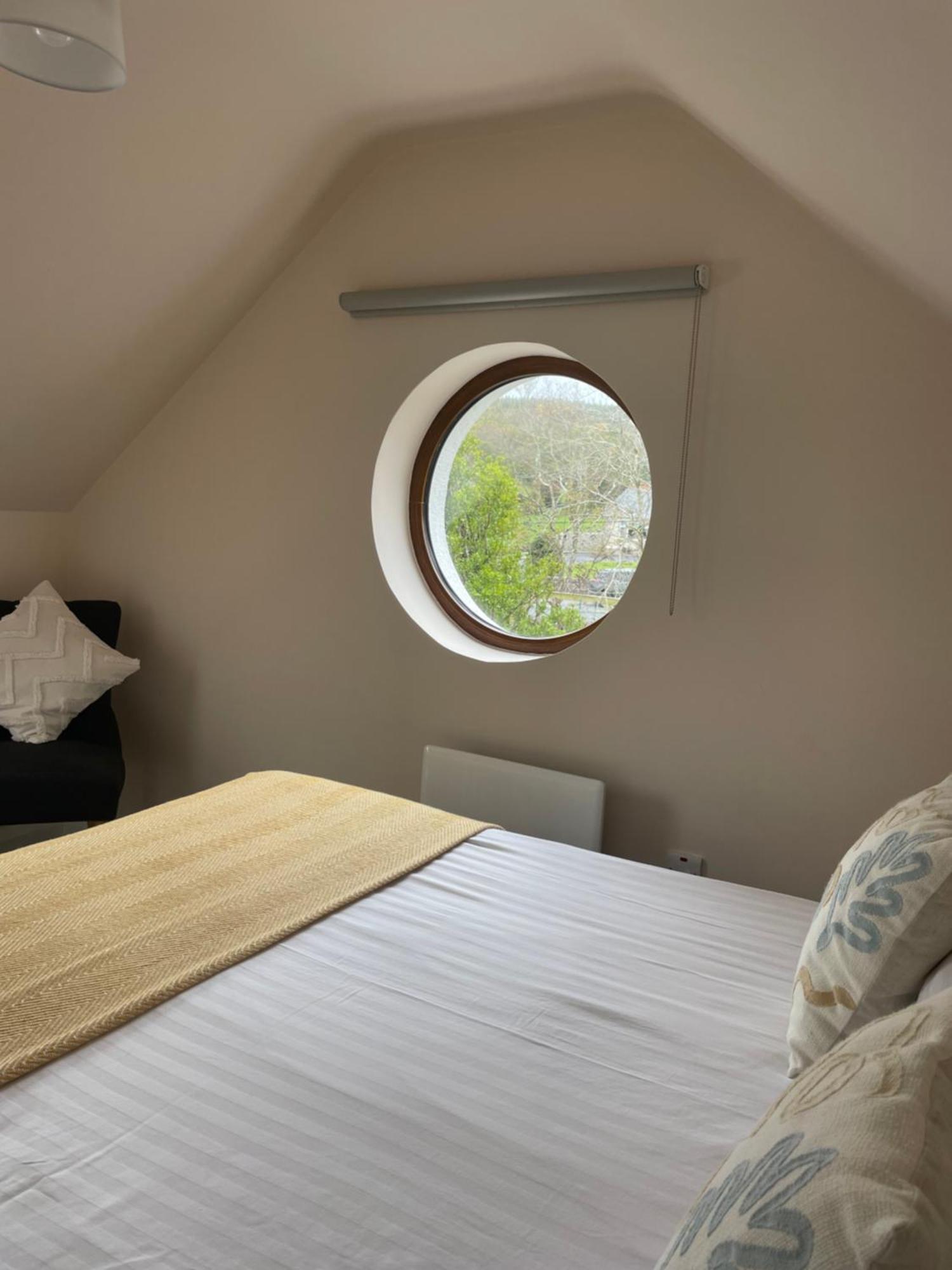 Shindilla Cottage Air B&B Голуей Екстериор снимка